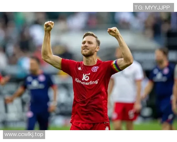 17岁天才卡尔助力拜仁小胜美因茨展现德甲风采